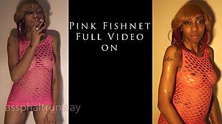 Ebony beauty teases with her big ass and shaved pussy