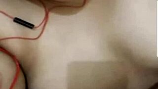 wanna see me masturbate on whatsapp?