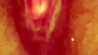 Using a dildo to fuck and squirt