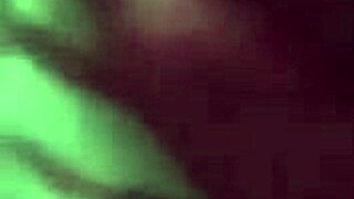 Grabo A Mi Hermanastra Sin Que Se De Cuenta Y La Acaricio Y Le Meto La Mano