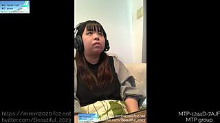 嘿，想看新人Sakura Asakura的自拍插入视频吗？