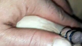 ME GRABO MIENTRAS MI VECINO ME COJE Y ATA Y JUEGA CON MIS PEZONES NIPPLE BONDAGE