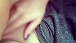 Fudendo a Buceta da Novinha in Wild Action