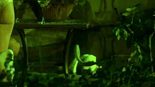 性感Ava Vincent户外猛操