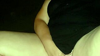 milf masturbating to cum 😏