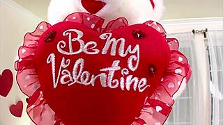 Jennifer White Takes Huge Cock Deep In Pov Deepthroat Facefuck And Cum Facial!