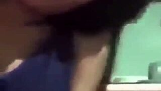 火辣拉丁妹慢脱衣服撕裂露大奶诱惑