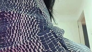 rubbing the cock head so good 😏