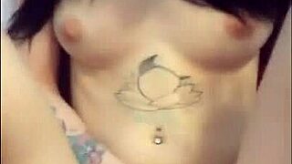 Girlfriend Feels Intense Anal Pleasure