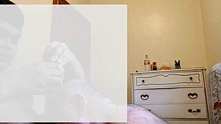 GUY FUCKS BAREBACK AND CUMS IN ASS