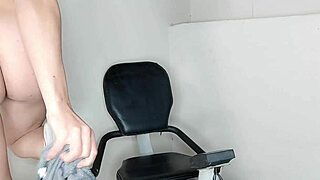 Latina slut works out her ass with anal