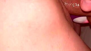 She stretches my pussy with two monster cocks 😈