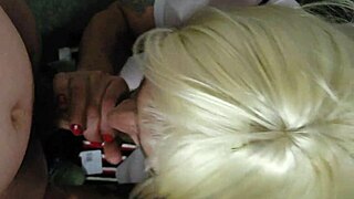 Cd zoey gives blowjob after work