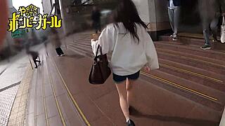 哎呀，我忍不住了...拍摄中大喷潮吹！