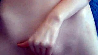 Does Kate Chunosova Know How To Play With Her Pussy?