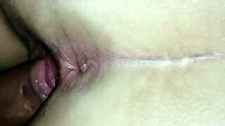 Colombiana se deja follar por el culo