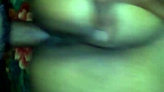 别人妈后入猛吃大屌