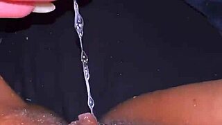 Latina Babe Lua Doidera Shows Off Her Shaved Pussy With Dildo.