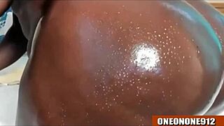 Amateur Girl Claps Big Ass During Anal Sex with Big Tits