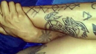 Learn to fuck a shaved pussy until she squirts in madness