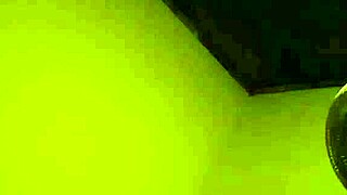 Morenita rica dominates as bold street seductress tonight