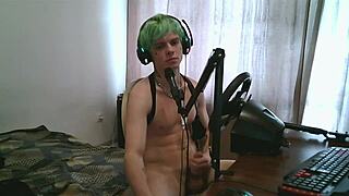 Is Dr Victor Escobar Making the Teen 18+ Orgasm on Webcam?