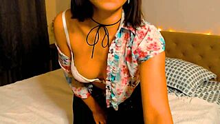 This little 18+ asian girl