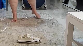 Coolmarina crashes into a fetish scene with smelly sneakers.