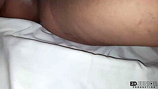 Ed J大鸡巴干粉丝Bruna Lopesxx内射爆浆