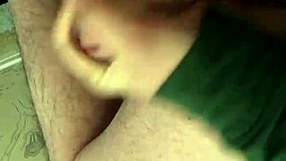 Watch this japanese guy masturbate in the toilet right after waking up?