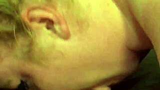 白人妹狂热深喉吸屌