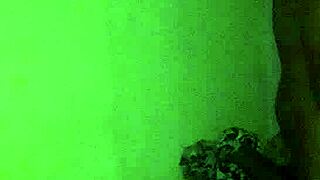 Meu cunhado invadiu meu quarto no meio da noite pra me comer gostoso