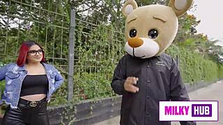 puta pelirroja folla con un personaje totalmente horny su co�o apreta demasiado