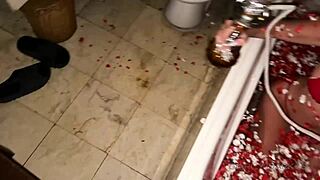 sex in the bathroom? with hookah and pissing