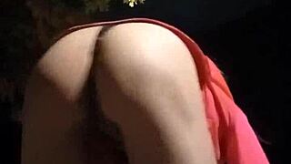 i twerk in the park and cum solo.