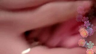 印度少女直播秀出惊人的大屁股