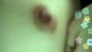 印度少女直播秀出惊人的大屁股