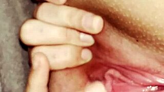 Stretching my fat pussy wide open under the covers to get the right position on my clit to help me bust my nutttttt feels so fucking good