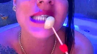 和Thiara Fox在戈亚斯卡尔达斯诺瓦斯超赞感官秀