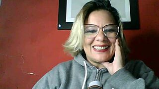 Mistaken Sister-In-Law And Mother-In-Law Chat About Lola