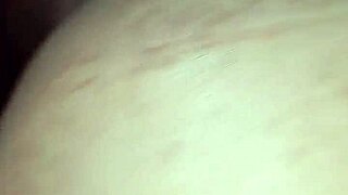 prostitute giving her pussy to the eater in the street