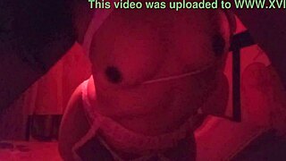 jugando solita con mi dildo de 22cm squirtingly.