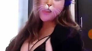 超爱大奶亚裔妹子