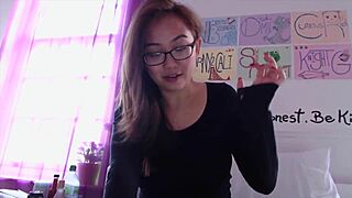 harriet sugarcookie shares her daily vlog