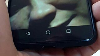 My wife gives me a handjob show 😘