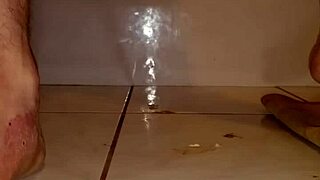 really good dildo fucking leads to anal gaping with huge toy