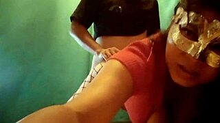 Vieja pendeja MADRASTRA tetona SE ENCABRONA de su hijastro y LE ENTREGA su vagina floja y madura porno real casero el hijastro tiene un pene tan grande que la pone a gemir como zorra en celo