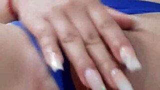 骚妹摸粉嫩小穴呻吟声超销魂