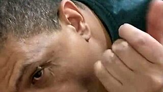 sucking the delivery guy's cock and swallowing his cum, what a surprise