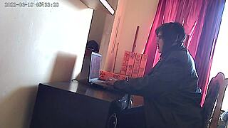 OFFICE SEX SUCKING THE BOSS'S MONSTER COCK IN PUBLIC CREAMPIE